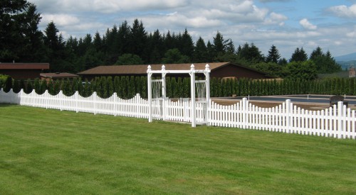 Commercial Vinyl Gates and Fencing