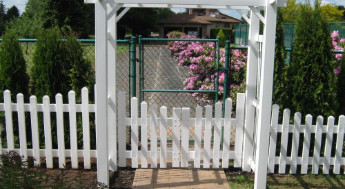 Commercial Vinyl Gates and Fencing